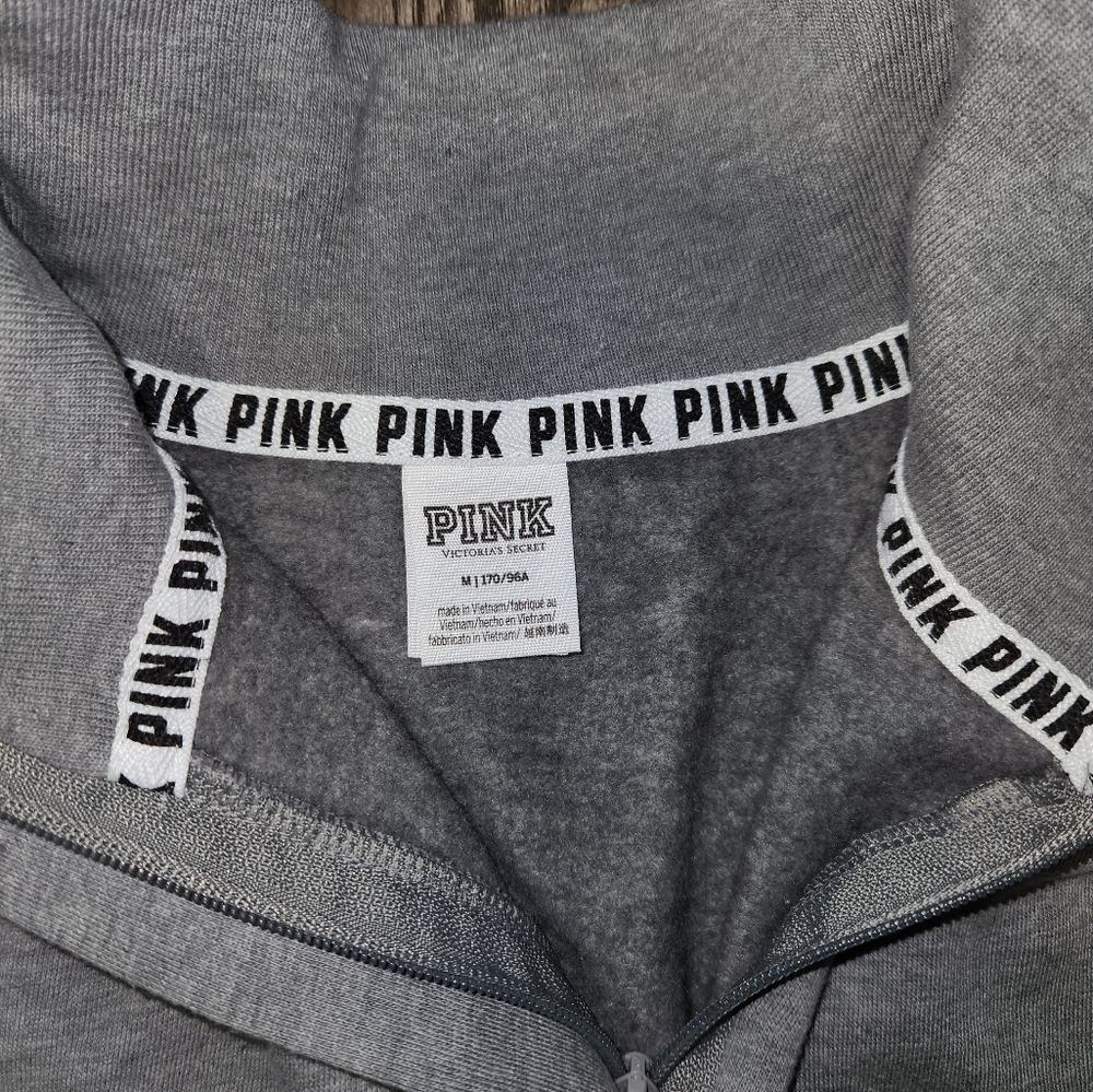 Sweatshirt - Picture 2 of 3